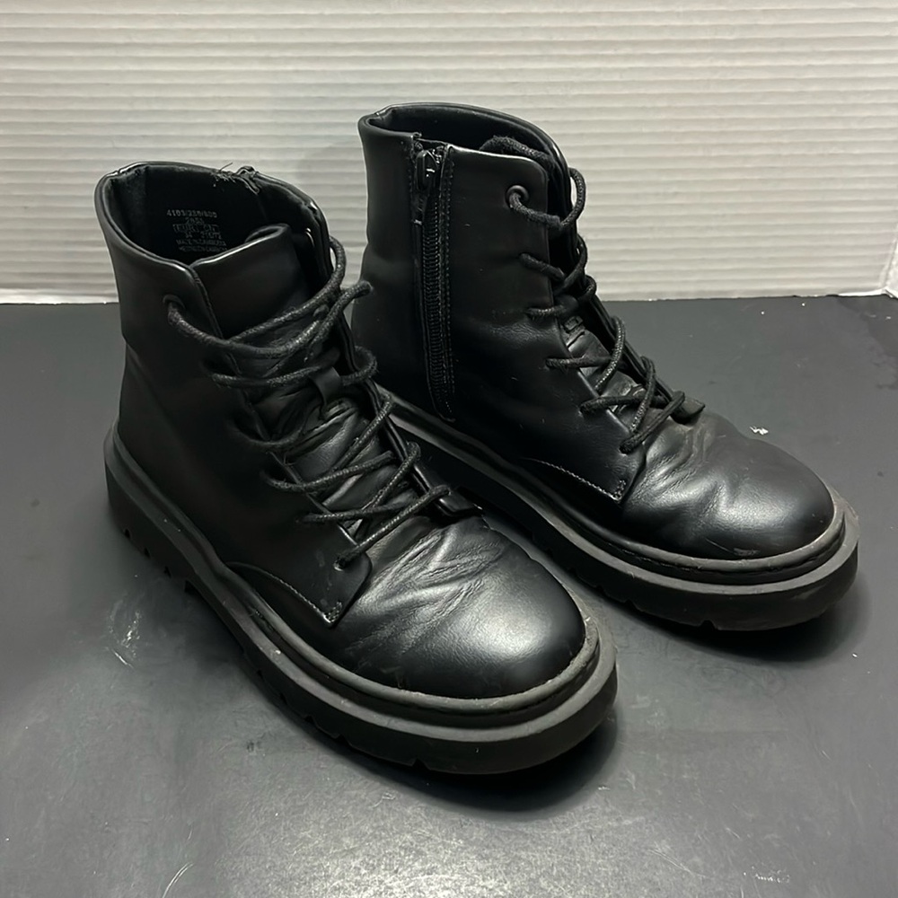 Zara Girls Chunky Boots Zipper Black - Size EU 34 (US 4)